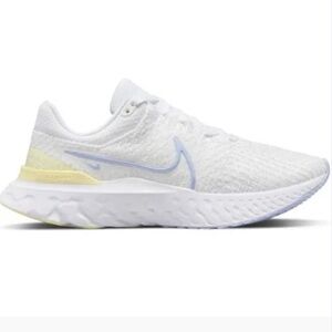 Nike React Infinity Run Flyknit 3
White Violet Citron Tint